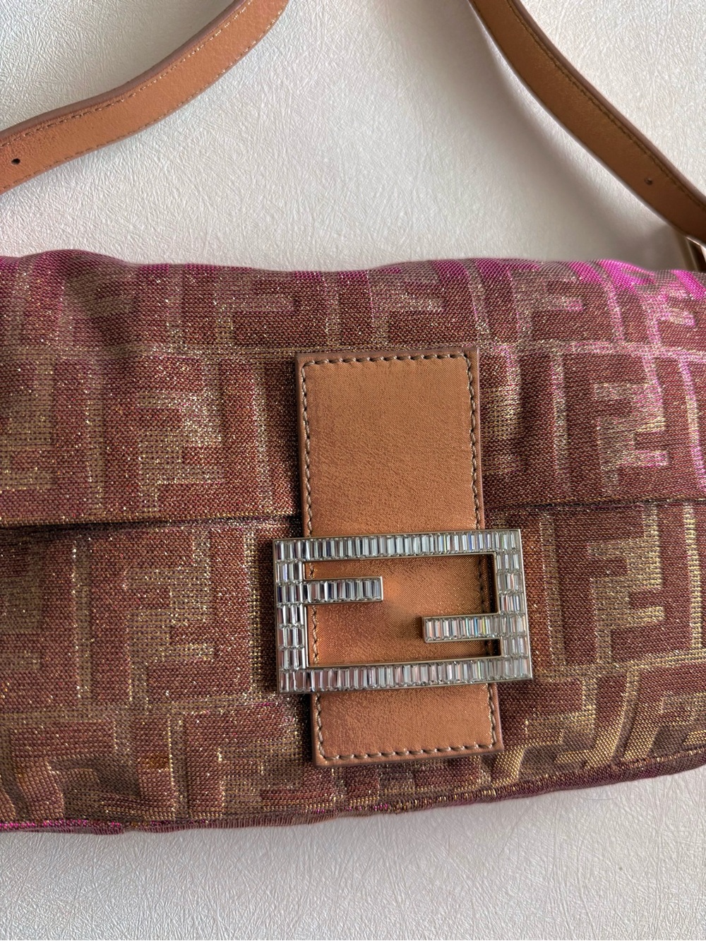 *RARE* Vintage Fendi Metallic Pink Baguette Bag w Crystal Buckle - Picture 3 of 12